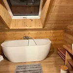 5* Piscine Interieure, Sauna, A 20 Mins Des Pistes De Ski, A 300 M D'un