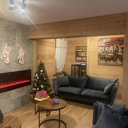 بيت للعطل 5* Piscine Interieure, Sauna, A 20 Mins Des Pistes De Ski, A 300 M D'un *