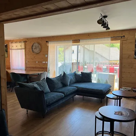 5* Piscine Interieure, Sauna, A 20 Mins Des Pistes De Ski, A 300 M D'un Holiday home