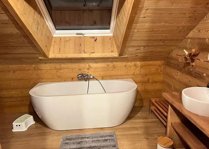 5* Piscine Interieure, Sauna, A 20 Mins Des Pistes De Ski, A 300 M D'un